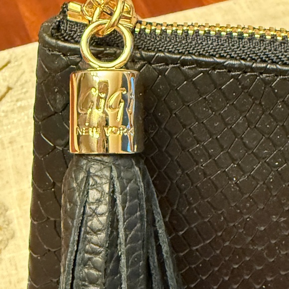 GiGi New York Black Women's All In One Clutch, New Without Tags - Picture 3 of 11